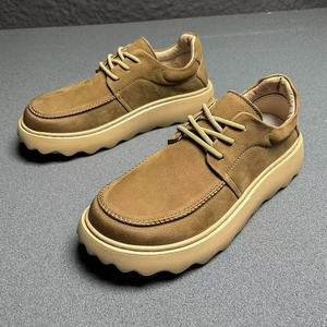 Chaussures décontractées pour hommes, confortables et légères, chaussures blanches en cuir souple pour hommes, chaussures bateau à semelles épaisses, polyvalentes - Product Image 1