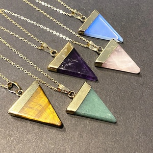 7 pierres précieuses cristal Quartz Triangle guérison pierre naturelle collier pendentif en or pendentif géométrique pierre précieuse - Product Image 1