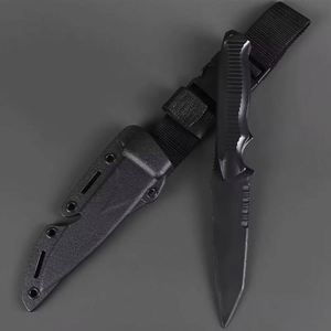 Couteaux tactiques d'extérieur en caoutchouc imitation baïonnette - Couteau de poche léger en ABS avec étui pour le camping, la randonnée et la nature sauvage - Product Image 2