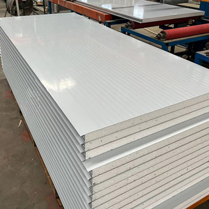 Paneles Sándwich de Aislamiento Térmico EPS con Revestimiento Metálico para Paredes Exteriores y Techos - Ecológicos y Resistentes al Fuego - Product Image 1