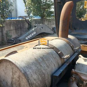 Excavadora Hyundai 330LC-9S Usada de 33 Toneladas para Trabajos Pesados de Demolición y Construcción - Product Image 4