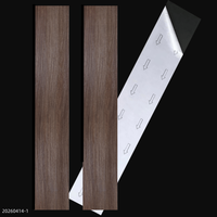 Vente en gros de planches de sol en PVC autocollantes à coller, bon marché, 1,5 mm, 2 mm, revêtement de sol en vinyle
