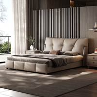 Lit double capitonné de luxe en cuir véritable, design italien moderne, pour chambre principale, idéal pour projets d'appartements