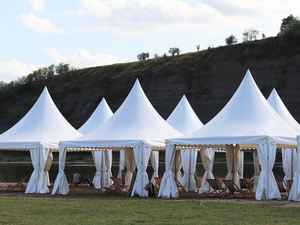 Carpa Pagoda al aire libre para eventos deportivos y <span class=keywords><strong>conciertos</strong></span> Marco de aluminio fuerte y techo de PVC resistente Impresión de logotipo personalizado disponible - Product Image 3