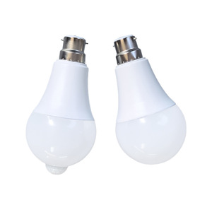 Ampoule LED à détecteur de mouvement infrarouge B22 E27, éclairage domestique, matériau PC, garantie de 2 ans - Product Image 1