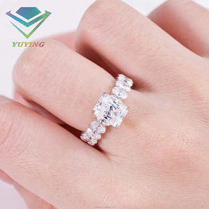 Véritable bague en or 18 carats avec diamant en moissanite de laboratoire taille radiant, certifiée GRACertificated, pour femme, mariage/anniversaire, design de bijoux fins - Product Image 2