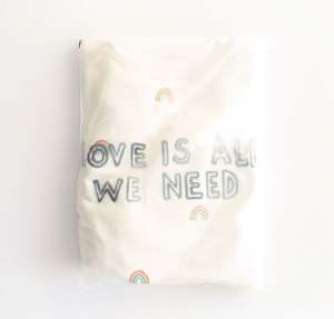 Grand sac en PLA d'amidon de maïs rose imprimé, dégradable, avec logo personnalisé pour l'expédition et l'emballage de vêtements - Product Image 3