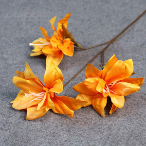 ดอกไฮเดรนเยียผ้าไหมเทียมสีส้มดีไซน์ใหม่เหมือนจริงอุปกรณ์ตกแต่งงานแต่งงานมีสไตล์ดอกบัวดอกไฮเดรนเยียเป็นเอกลักษณ์สำหรับงานแต่งงาน - Product Image 3