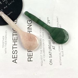 Jade löffel geformtes <span class=keywords><strong>Gua</strong></span> <span class=keywords><strong>Sha</strong></span> Werkzeug Natürlicher Rosenquarz stein Akupunktur stift für Gesichts hals Augen massage Schönheits produkt - Product Image 3