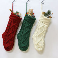 Logo Brodé Personnalisé 18 Pouces Unique Bourgogne et Ivoire Blanc Tricot et Vert Bas de Noël