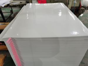 Calidad Premium 75g 80g 70*100cm hojas de papel recubierto de espejo rollo de papel recubierto de alto brillo para papel adhesivo Slef - Product Image 5