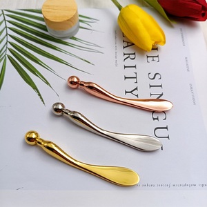 Paletta di crema per le labbra in metallo di lusso nuovo rilascio spatola cosmetica per il viso di vendita calda per la bellezza impacco freddo - Product Image 4