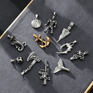 Pas de quantité minimale de commande pour les artisanats métalliques, logos personnalisés, personnages de dessins animés, pendentifs 3D, colliers personnalisés en acier inoxydable - Product Image 1