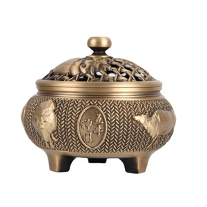 Brûleur d'encens en cuivre sculpté Tongpu Craftsman avec cinq bœufs et trois pieds, en cuivre pur, pour encens de santal d'intérieur domestique - Product Image 5