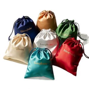 Pochette en satin imprimée avec logo personnalisé pour extensions capillaires, emballage haut de gamme en soie pour perruques, pochette anti-poussière en satin - Product Image 2