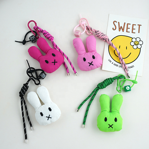 2026 Popular Conejo de Peluche Tejido Ecológico y Duradero, Llavero, Colgante para Bolso, Muñeca Decorativa para Niña, Accesorios para Coche - Product Image 1