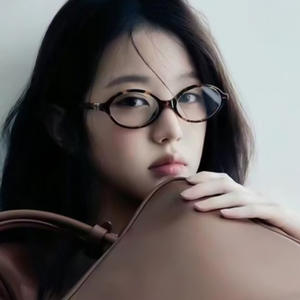 Montures de lunettes ovales style Zhang Yuanying, écaille de tortue, monture complète, protection anti-lumière bleue pour femmes, en matériau PC - Product Image 4