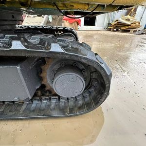 Excavatrice KomatsuPC20 durable à vendre, idéale pour les petites excavations et les travaux de terrassement, avec un système hydraulique efficace - Product Image 6