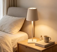 Lampe d'hôtel nouvelle génération, rechargeable, tactile, LED, moderne, en fer, pour salon, chambre à coucher, chevet, sur pied haut, ambiance nocturne