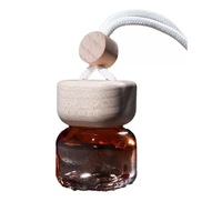 Vente en gros de diffuseurs d'air frais en verre carré de 12 ml, flacon de parfum vide transparent pour voiture avec bouchon en bois