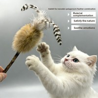 Jouet de Luxe pour Chat en Fourrure de Lapin et Laine Naturelle avec Matatabi et Clochette, Apaisant, pour Usage Quotidien Intérieur/Extérieur, Jouet de Nettoyage des Dents à la Silvervine
