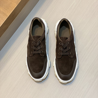 Chaussures de marche décontractées pour hommes en daim patchwork à semelle épaisse et lacets, style designer