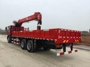 Camion-grue diesel 6x4 de 14 tonnes avec flèche hydraulique à 5 sections, camion-grue mobile à vendre, neuf - Product Image 4