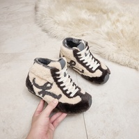 Chaussures montantes en fourrure à lacets, légères, rehaussantes de 7 cm, pour femme, en coton chaud, motif géométrique, semelle en caoutchouc, Hiver 2025