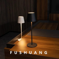 Lampe de bureau LED minimaliste moderne avec luminosité réglable, lampe de lecture portable pour protéger les yeux, pour la maison, le bureau et l'étude