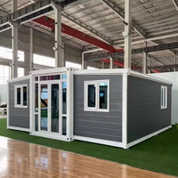 Maison conteneur extensible de 2 à 3 chambres |   Maison préfabriquée de luxe avec options de panneaux sandwich en acier de 20 pieds/40 pieds pour utilisation en hôtel ou villa