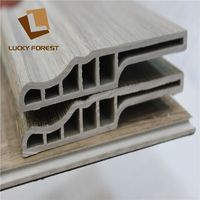 Plinthe SPC durable anti-humidité pour l'harmonisation des sols