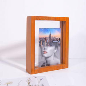 Cadre photo moderne double face en acrylique avec base en bois, support de présentation d'images de bureau, support en verre transparent pour la décoration de la maison - Product Image 1
