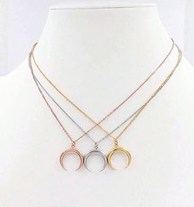 Collier demi-lune minimaliste en acier inoxydable pour femme, pendentif fer à cheval, vente en gros à prix abordable - Product Image 2