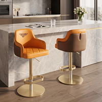 Chaise de bar ergonomique à siège incurvé, pivotante, réglable en hauteur, avec base en métal robuste et assise en cuir rembourrée pour îlot de cuisine