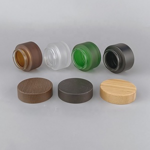Barattolo in Vetro Smerigliato da 50ml con Coperchio in Bambù Nero Opaco, Barattolo in Vetro Smerigliato per Crema Viso, Coperchio in Legno Marrone Scuro, Barattolo Verde Smerigliato - Product Image 5