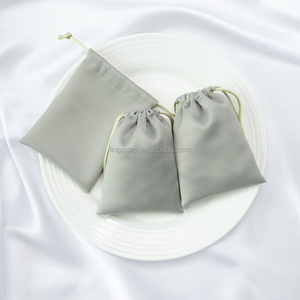 Bolsa de Satén de Seda Gruesa Verde de Lujo con Cordón y Logotipo Personalizado para Extensiones de Cabello, 8*10, Contenedor de Alta Calidad a Prueba de Polvo para Joyería - Product Image 2