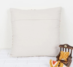 Funda de Cojín Decorativa con Flecos en Amarillo Mostaza y Marfil, Textura Tufted a Mano, Estilo Boho, para Sofá - Product Image 6