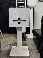Ce support d'imprimante portable en métal convient aux imprimantes Hiti 525L/DNP RX1/620 et est idéal pour les cabines photo DSLR et iPad.