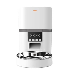 4L Automatic Pet Feeder for Dogs and Cats with Portion Control, Dual Power <b>Supply</b>, LCD Display and Customizable <b>Feeding</b> Schedule - Product Image 5