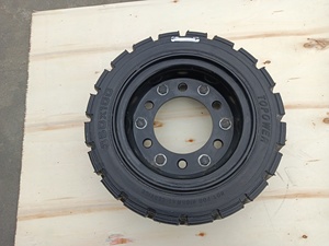 Neumático de caucho macizo sin aire y antipinchazos 350x100 350*100 350 100 con llanta para robot barredor de remolque de aeropuerto pequeño de alta carga - Product Image 1