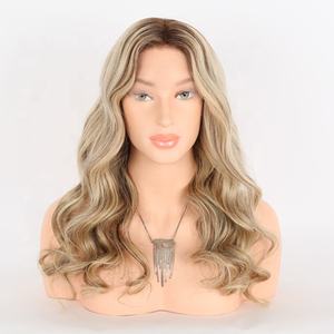 प्राकृतिक दिखने वाला 20 इंच लंबा लहरदार यूरोपीय मानव बाल लेस फ्रंट विग ग्लैमरस गोरा और भूरा हाइलाइट्स विग - Product Image 2