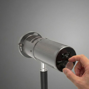 Luz de Flash Snoot de 30W para Fotografía y Video, 2700-6500K, Color RGB, Flash LED Integrado de 5000mah para Transmisión en Vivo - Product Image 1