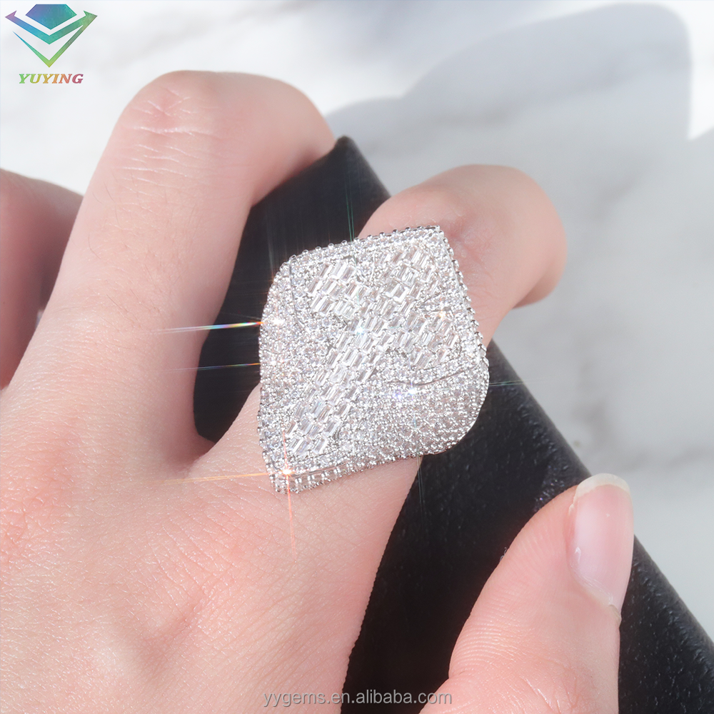 สีเงิน-มอยซาไนต์