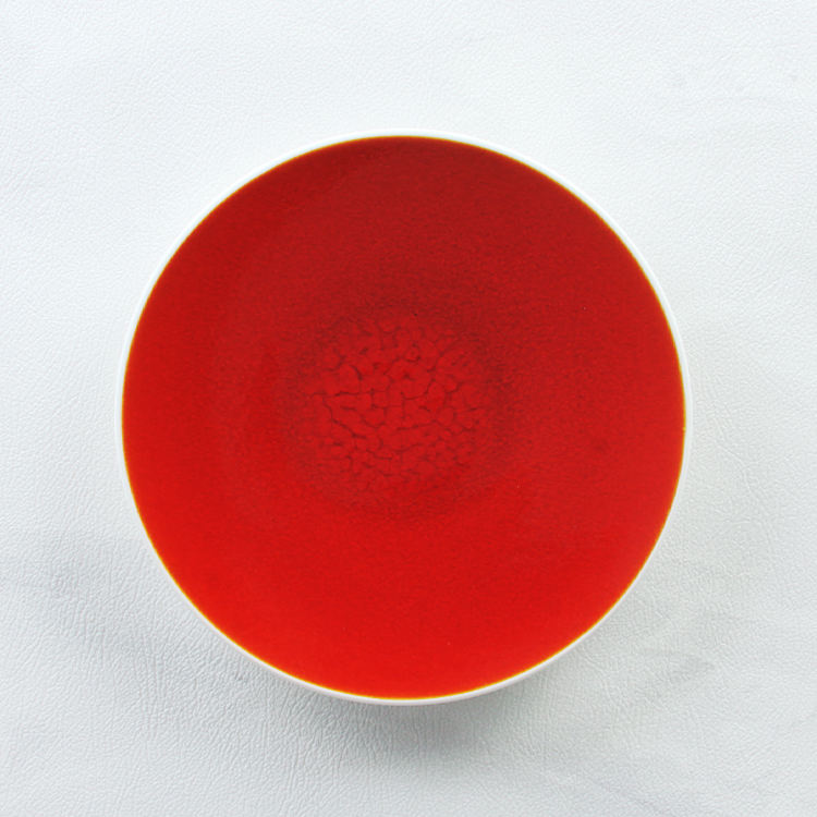 สีแดงและสีขาว