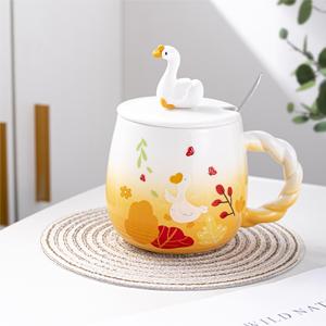 Cartoon Big White Goose Girl Cute Mug Office Tasse en céramique de grande capacité avec couvercle - Product Image 5