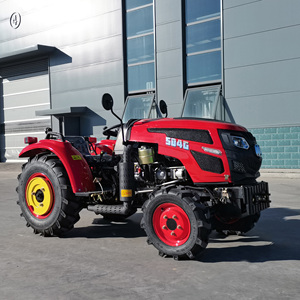 Mini-tracteur agricole 4x4 en gros avec charrue, moteur, boîte de vitesses et pompe - 50-240 CV à vendre - Product Image 4