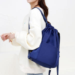 Sac à dos de sport, d'école et de voyage à grande capacité avec logo personnalisé, sac à dos à cordon de serrage, séparation humide/sec - Product Image 3