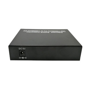 4 cổng Ethernet một SFP cổng sợi chuyển đổi 1000Mbps đen kim loại bìa - Product Image 3