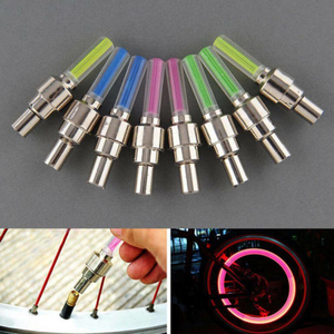 Vélo LED pneu lumière LED voiture <span class=keywords><strong>feu</strong></span> voler lumières coloré croissance pneu roue clignotant Valve lampe lumineuse est utilisé pour la voiture - Product Image 4