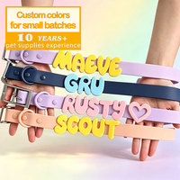 Collier pour chien en silicone personnalisé et mignon avec lettres 3D imprimées sur mesure, design imperméable en caoutchouc souple, nom personnalisable pour chiens de petite/moyenne taille